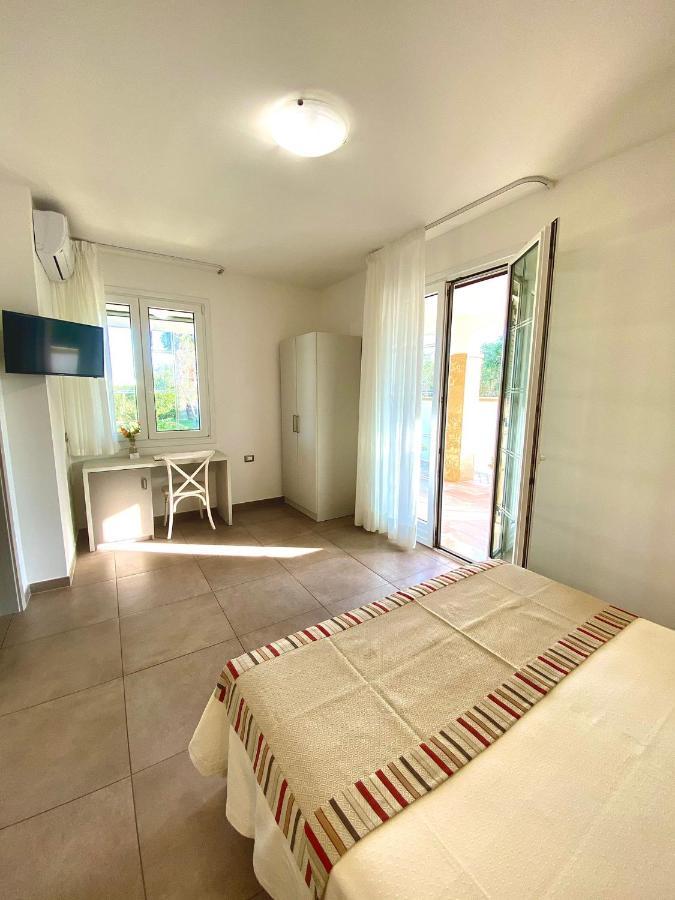 B&B Mimi Porto Cesareo Buitenkant foto